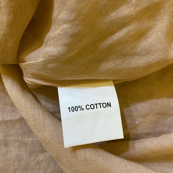 New House of Skye Halter neck Maxi Dress - Picture 15 of 15